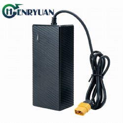 Compact And Certificated 12V Lithium Battery 12.6V 15A Charger